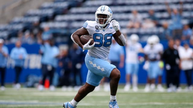 UNC TE Kamari Morales - FB